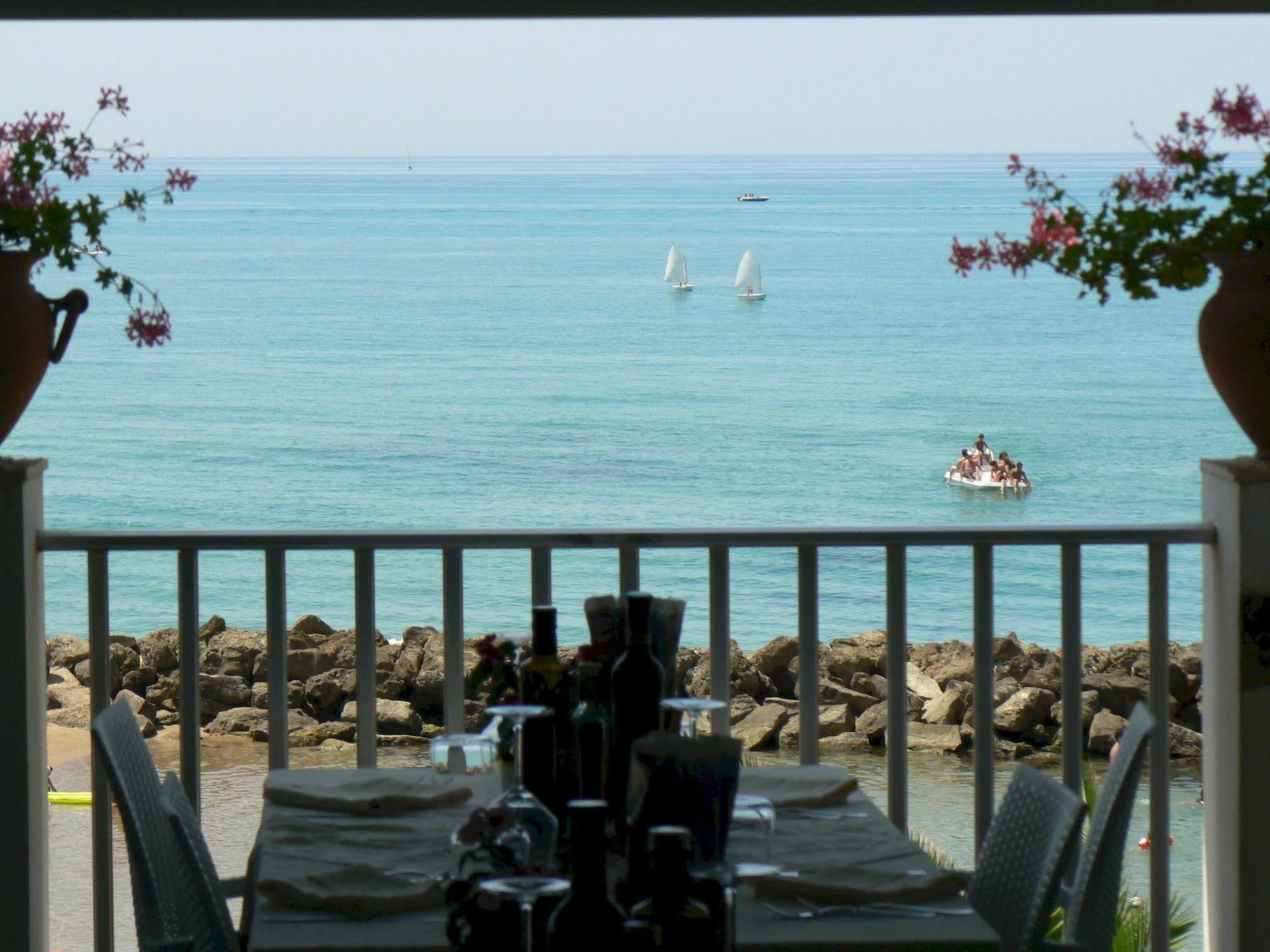 Hotel Sul Mare Al Gabbiano Scoglitti Eksteriør bilde